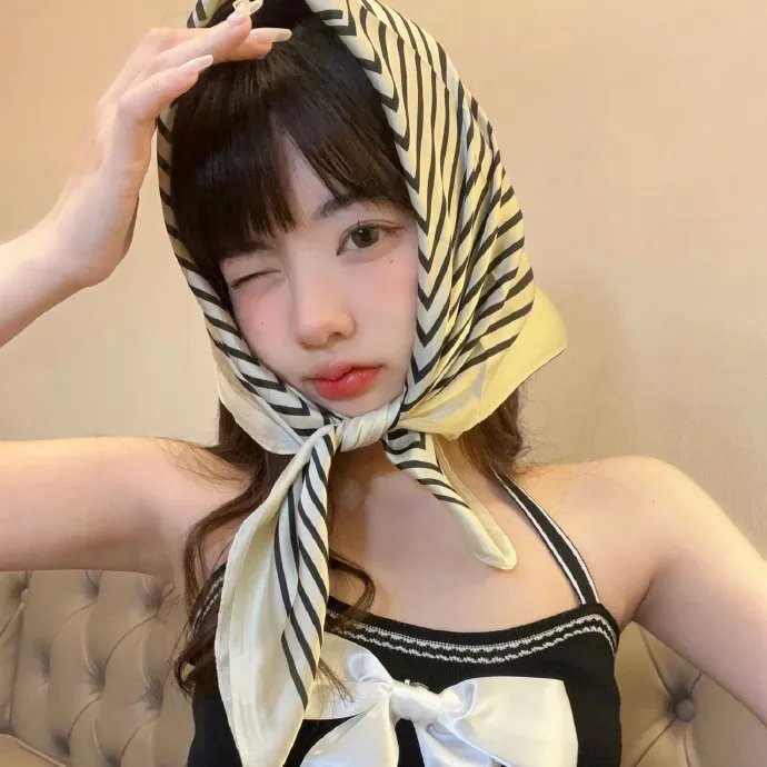 面包与玫瑰2023 在线观看